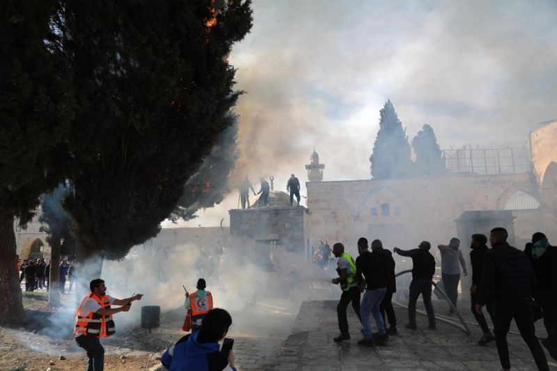 Warga Palestina dan polisi Israel kembali bentrok di Masjid Al-Aqsa